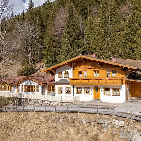 Alpenvilla Janerweg - By Mynests Schladming