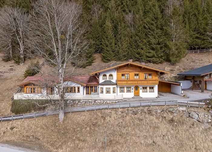 Alpenvilla Janerweg - By Mynests *